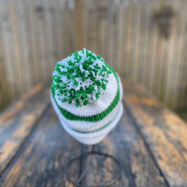 💚 Funky Chunky Bobble hat – Emerald & Snow White - Handmade in Scotland